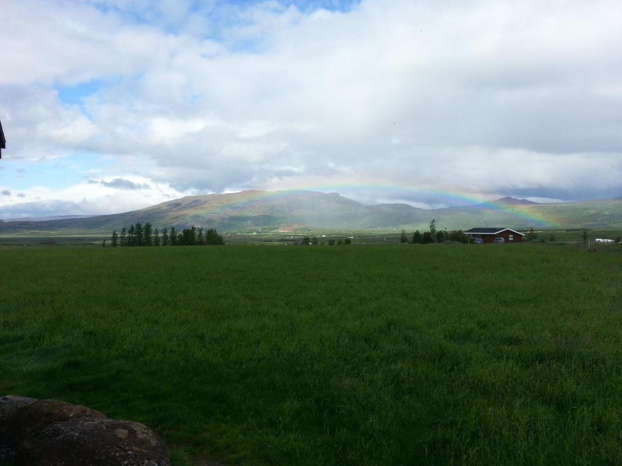 Skalinn Between Gullfoss And Geysir - Myrkholt Farm Haukadalur 외부 사진